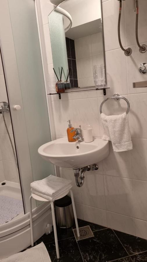 Star Of Stone Apartman Jelsa  Kültér fotó