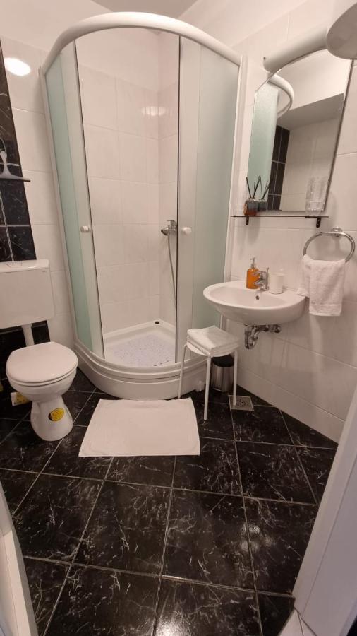 Star Of Stone Apartman Jelsa  Kültér fotó
