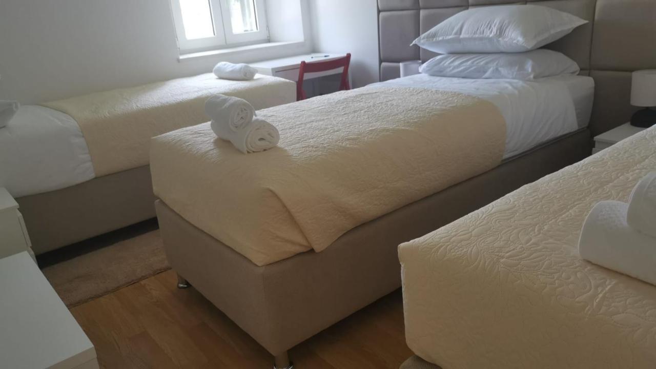 Star Of Stone Apartman Jelsa  Kültér fotó
