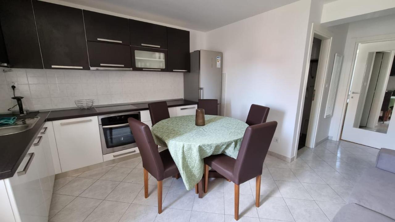 Star Of Stone Apartman Jelsa  Kültér fotó