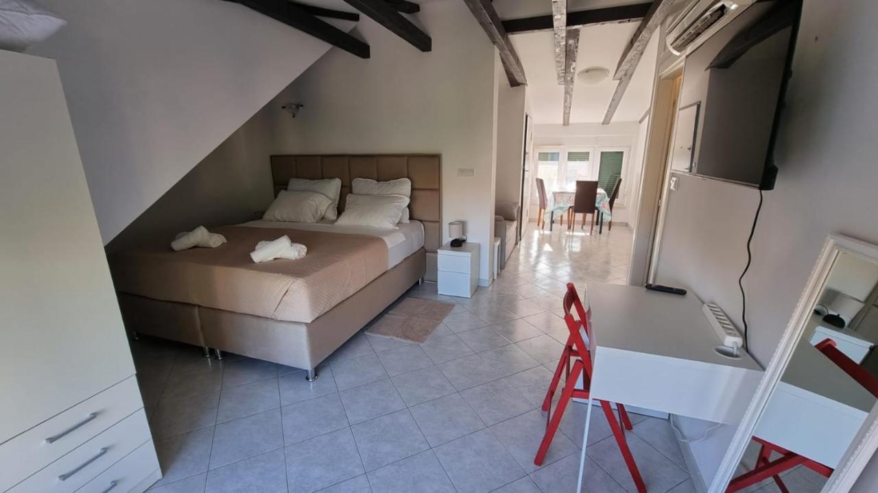 Star Of Stone Apartman Jelsa  Kültér fotó