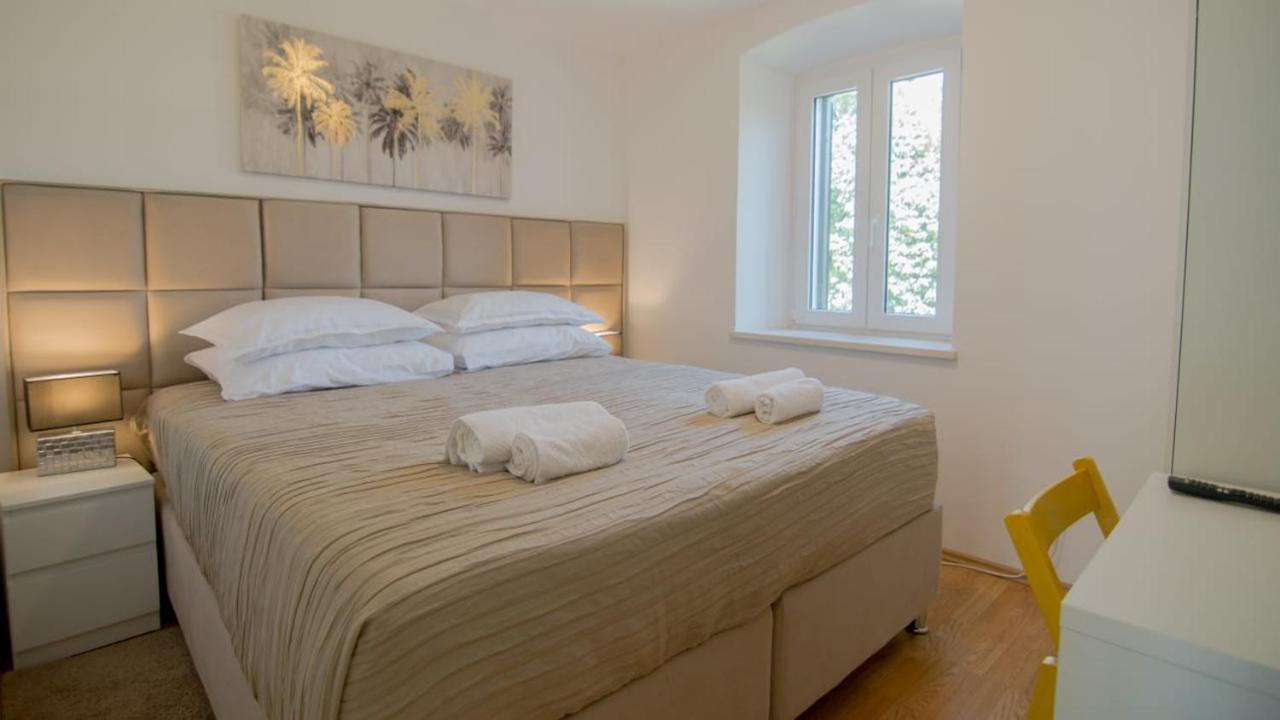 Star Of Stone Apartman Jelsa  Kültér fotó